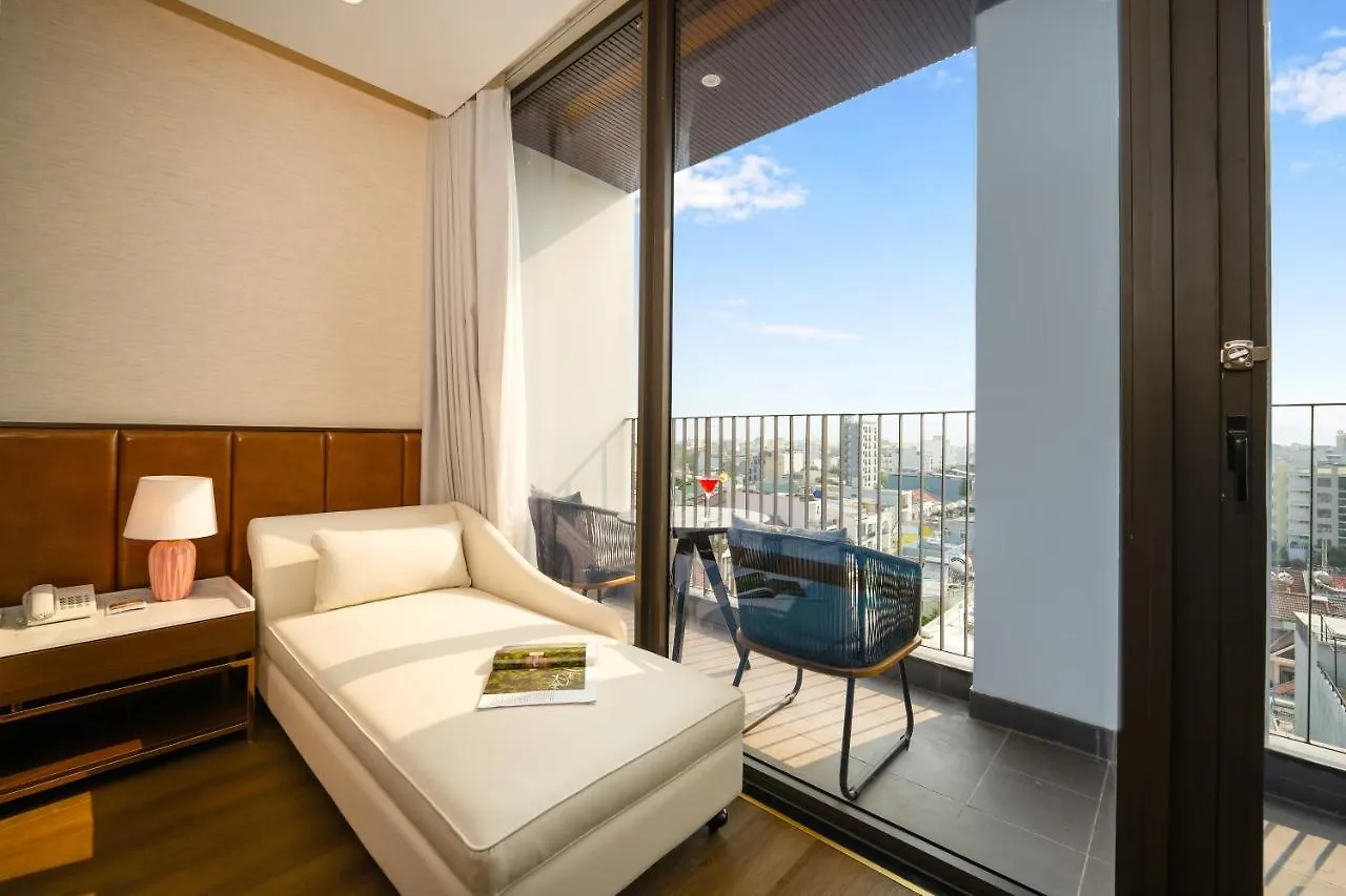 Golden Lotus Grand Da Nang - Panoramic Rooftop Bar & Daily Afternoon Tea 4*,  Vietnam