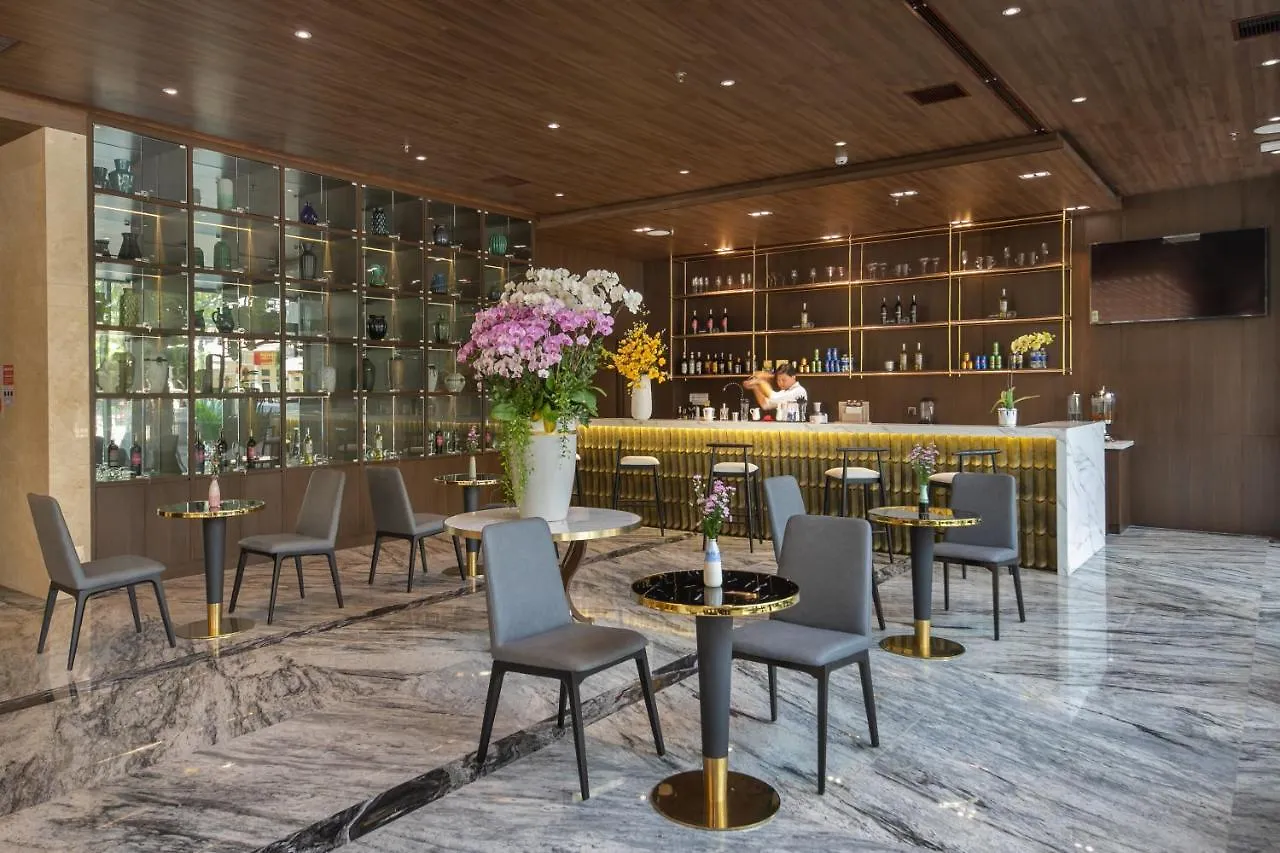 Golden Lotus Grand Da Nang - Panoramic Rooftop Bar & Daily Afternoon Tea
