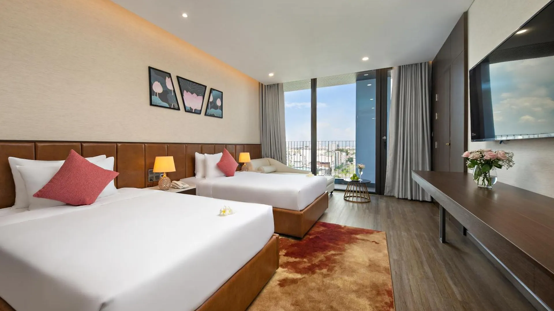 Golden Lotus Grand Da Nang - Panoramic Rooftop Bar & Daily Afternoon Tea 4*,  ベトナム