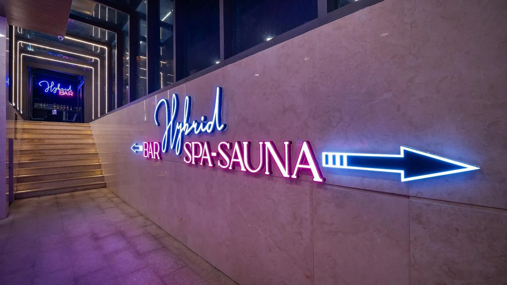 Golden Lotus Grand Da Nang - Panoramic Rooftop Bar & Daily Afternoon Tea